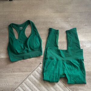 SHEIN | Sports Bra and Leggings Activewear Set